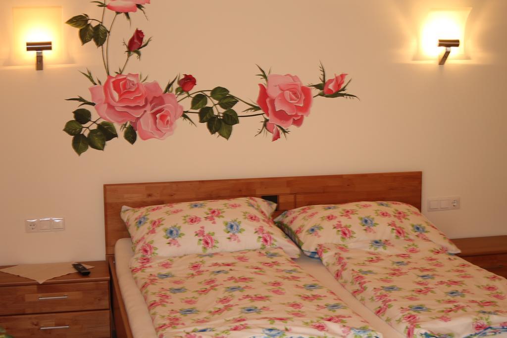 Bed and Breakfast Gastehaus Zur Schonen Aussicht Spitz an der Donau Zimmer foto