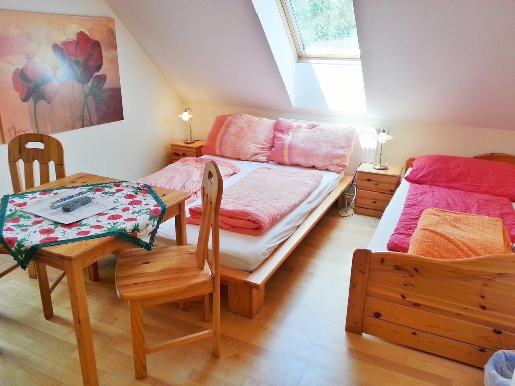 Bed and Breakfast Gastehaus Zur Schonen Aussicht Spitz an der Donau Zimmer foto