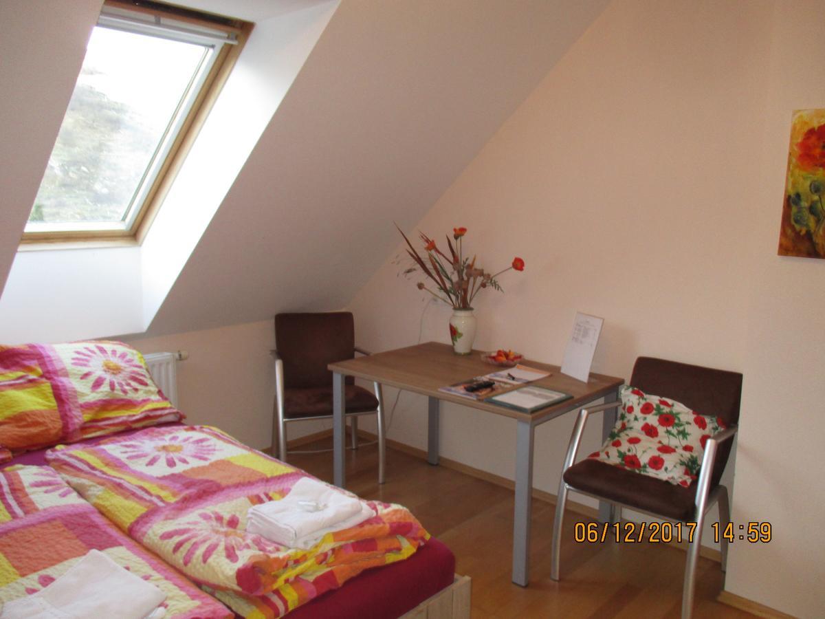 Bed and Breakfast Gastehaus Zur Schonen Aussicht Spitz an der Donau Exterior foto